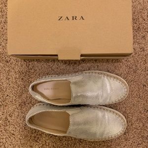 ZARA METALLIC LEATHER SLIPONS